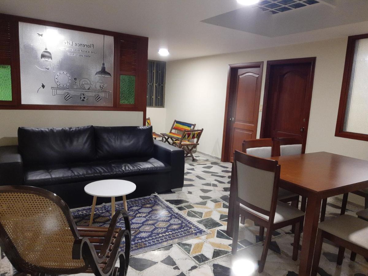 Apartment Katie Urbano *