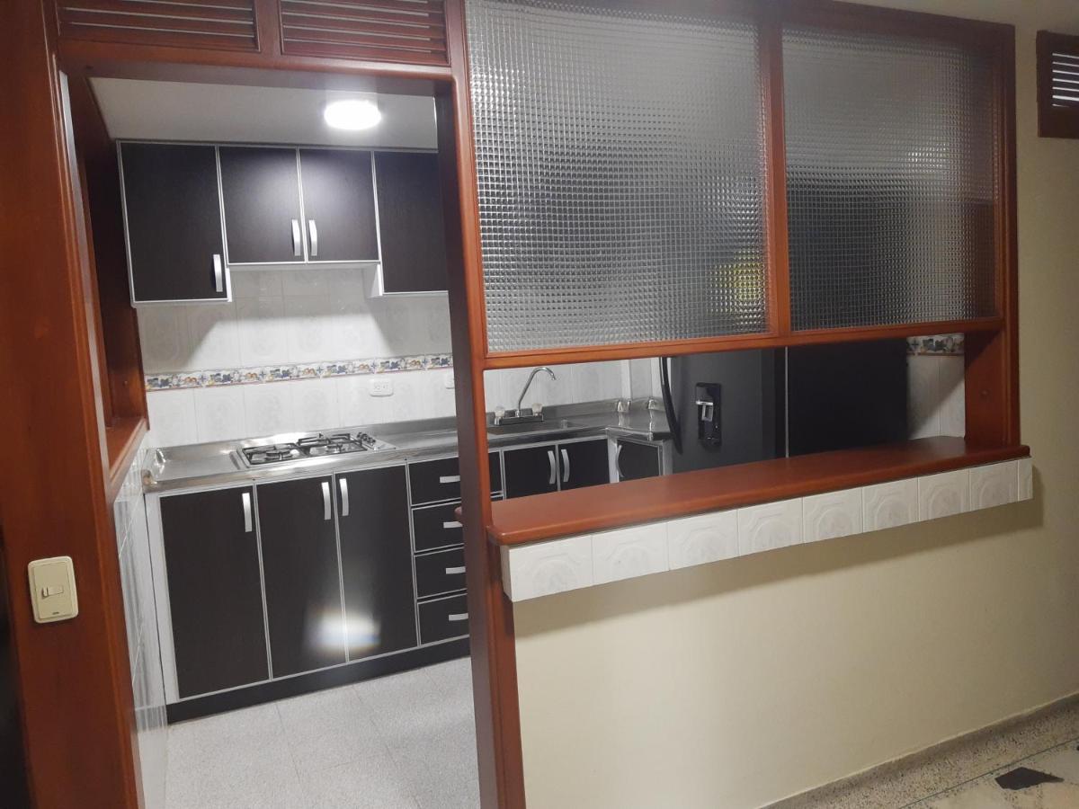 Apartment Katie Urbano *